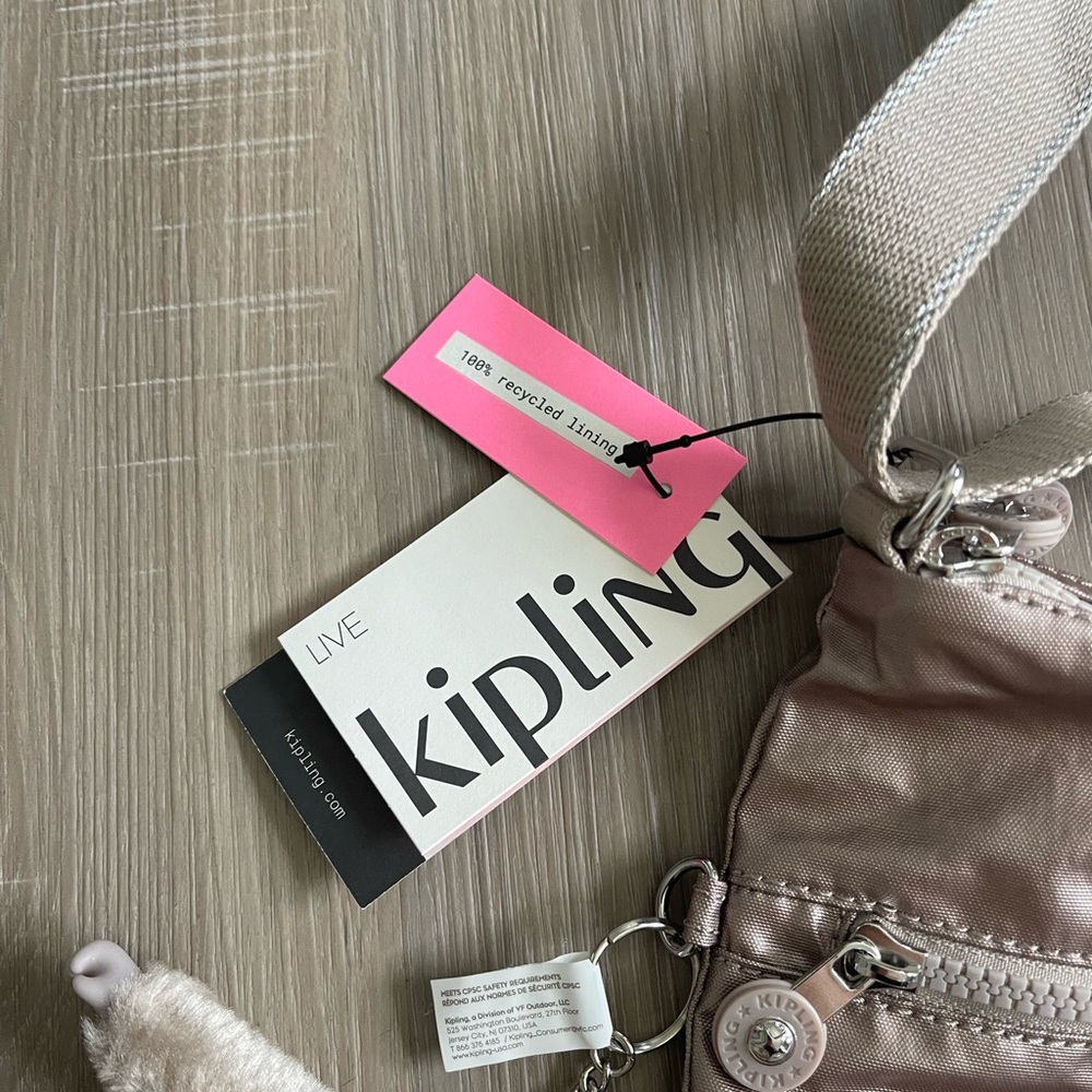 NWT kipling Alvar
Metallic Crossbody Bag - Picture 3 of 6